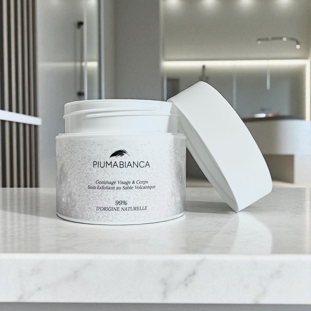 Gommage Visage & Corps - Soin au Sable Volcanique - Piuma Bianca