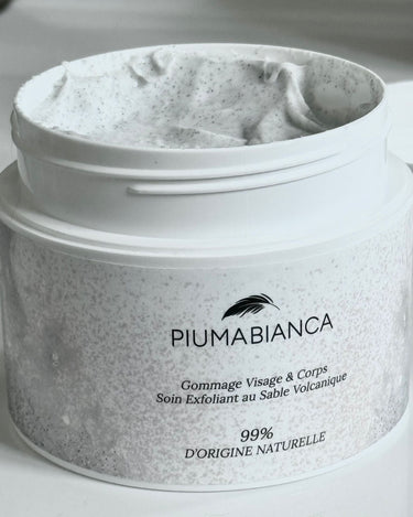 Gommage Visage & Corps - Soin au Sable Volcanique - Piuma Bianca - Gommage Visage & Corps - Soin au Sable Volcanique - 